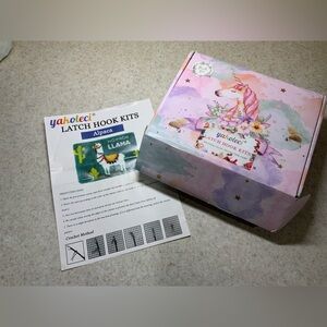 Yakoleci Latch Hook Kit with Lama Design